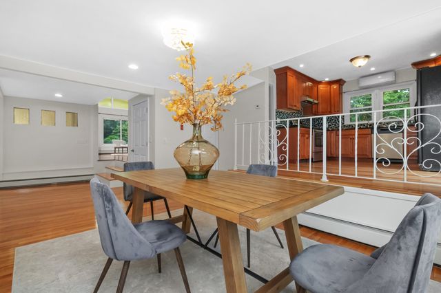 17 Churchill Rd, Winchester, MA 01890