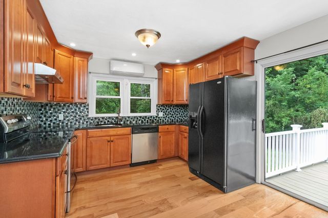 17 Churchill Rd, Winchester, MA 01890