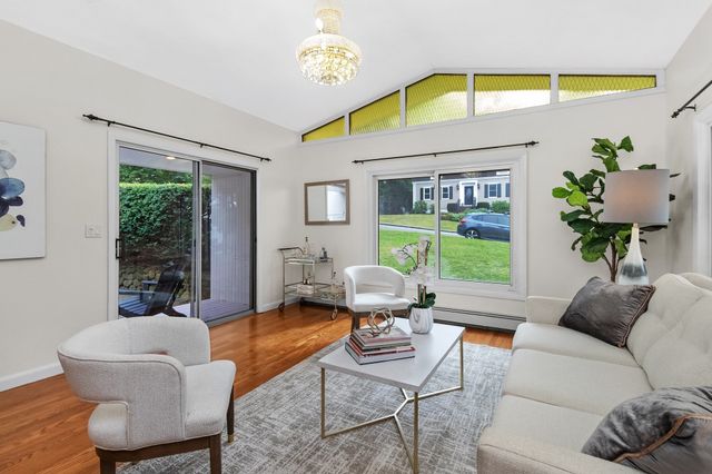 17 Churchill Rd, Winchester, MA 01890