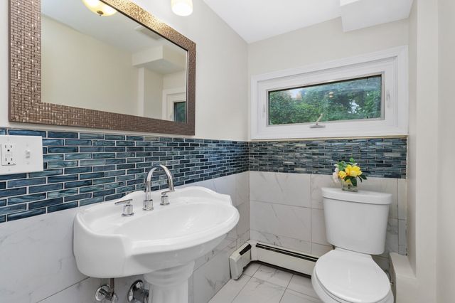 17 Churchill Rd, Winchester, MA 01890