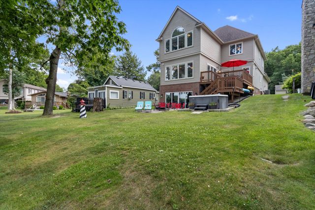 11556 Haylock, Davisburg, MI 48350
