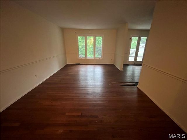 608 Agean Way, Ballwin, MO 63011