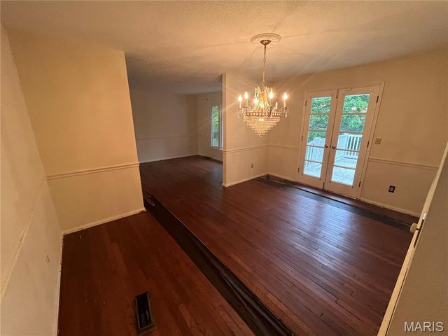 608 Agean Way, Ballwin, MO 63011