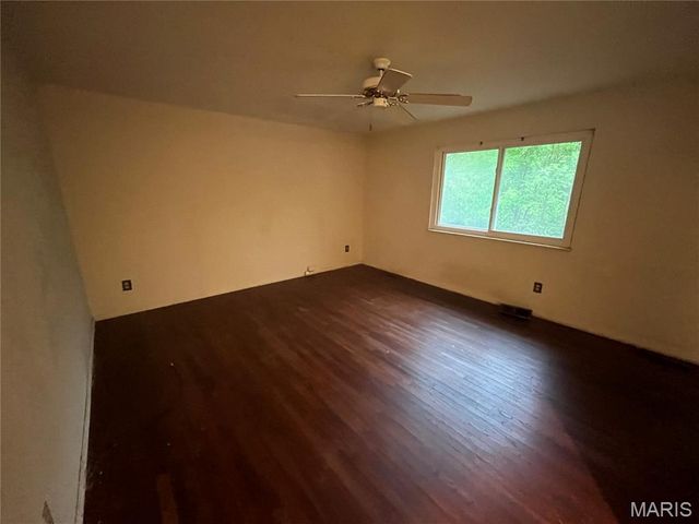 608 Agean Way, Ballwin, MO 63011