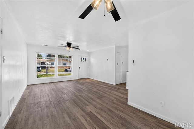 2271 Cessna Drive, Arnold, MO 63010