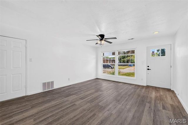2271 Cessna Drive, Arnold, MO 63010