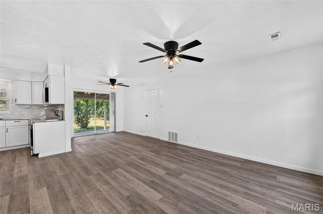 2271 Cessna Drive, Arnold, MO 63010