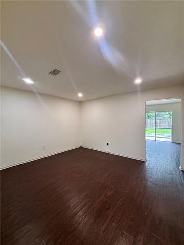 11026 Sandstone Street, Houston, TX 77072
