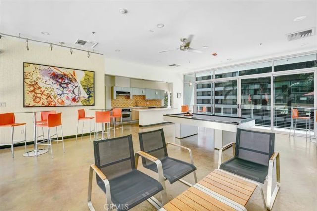 645 W 9th Street 314, Los Angeles, CA 90015