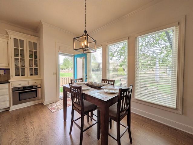 22218 W 57th Street, Shawnee, KS 66226