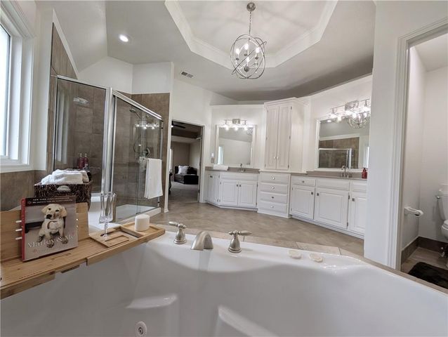 22218 W 57th Street, Shawnee, KS 66226