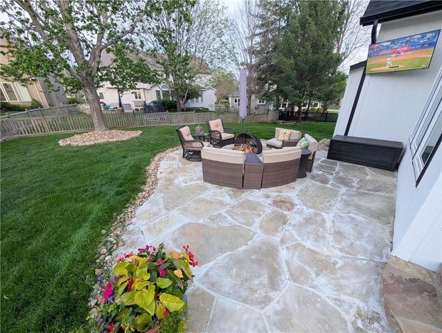 22218 W 57th Street, Shawnee, KS 66226