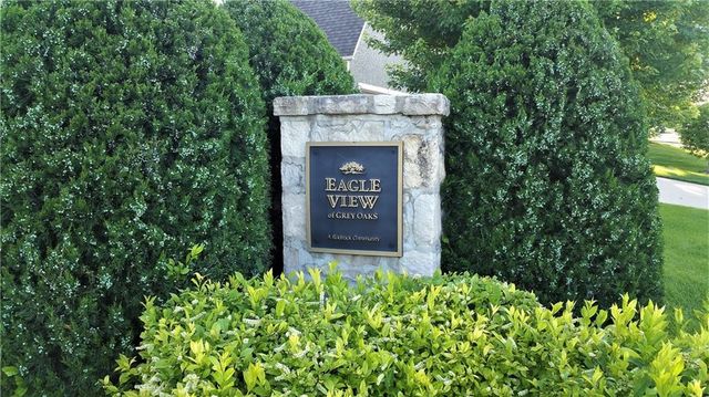 22218 W 57th Street, Shawnee, KS 66226