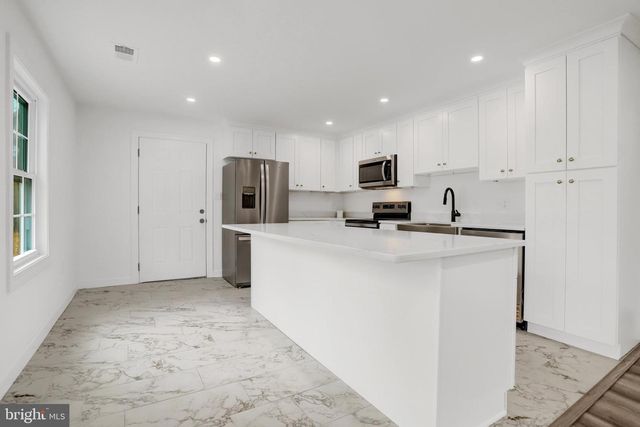 4816 EDWARDS ST, Alexandria, VA 22312