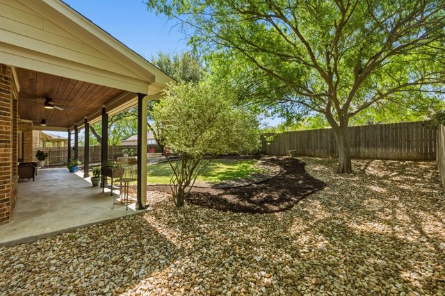 2128 Garlic Creek DR, Buda, TX 78610