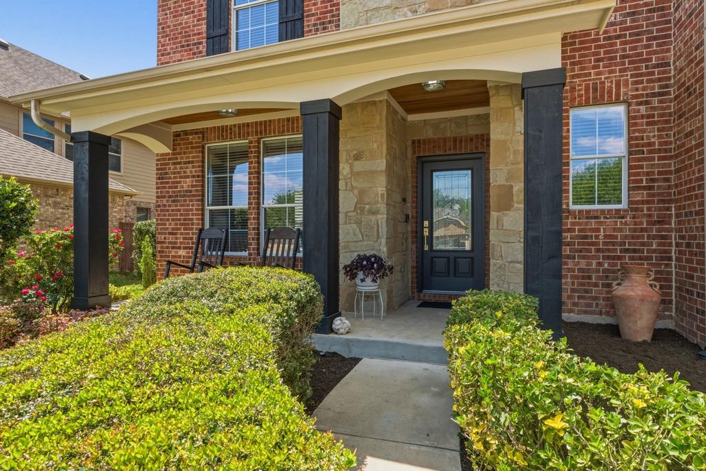 2128 Garlic Creek DR, Buda, TX 78610