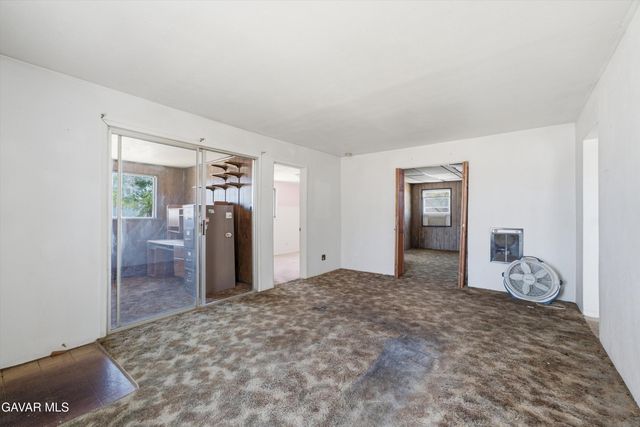 42735 E 2nd Street, Lancaster, CA 93535