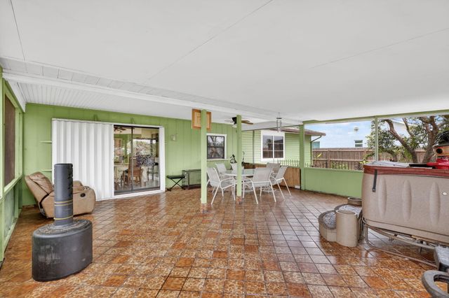 372 SW Carter Avenue, Port St. Lucie, Port St Lucie, FL 34983