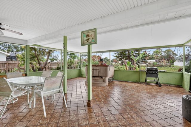 372 SW Carter Avenue, Port St. Lucie, Port St Lucie, FL 34983