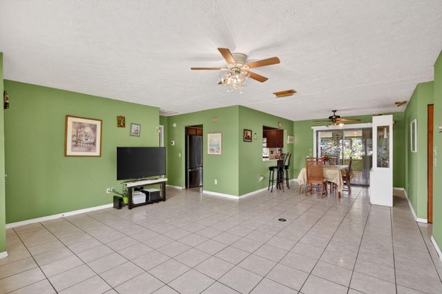 372 SW Carter Avenue, Port St. Lucie, Port St Lucie, FL 34983