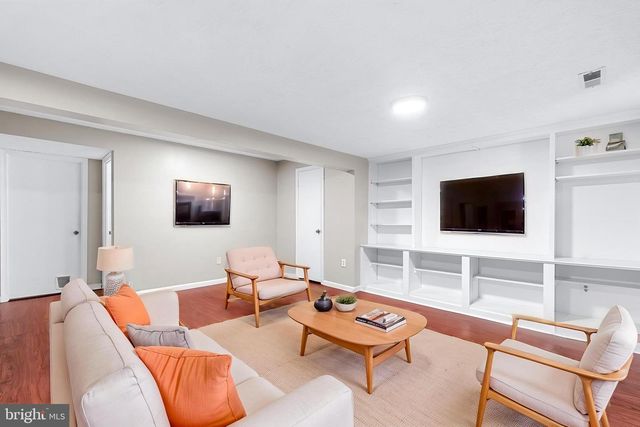 8743 KELSO TER, Gaithersburg, MD 20877