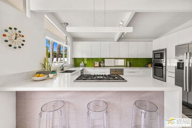 1877 S Navajo Drive, Palm Springs, CA 92264