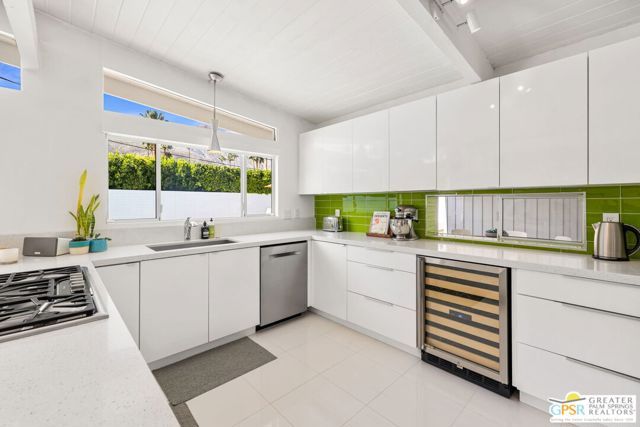 1877 S Navajo Drive, Palm Springs, CA 92264