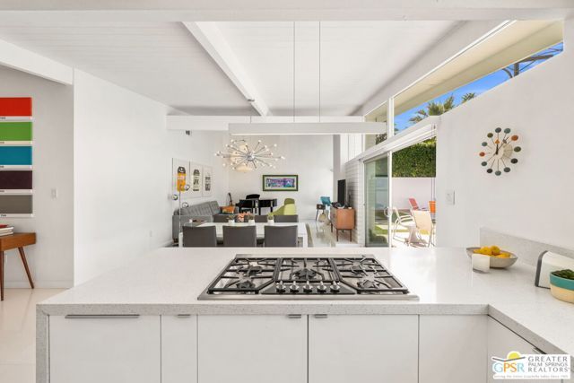 1877 S Navajo Drive, Palm Springs, CA 92264