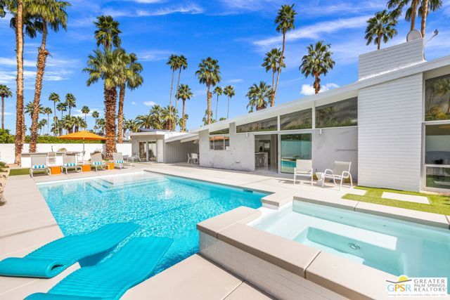 1877 S Navajo Drive, Palm Springs, CA 92264