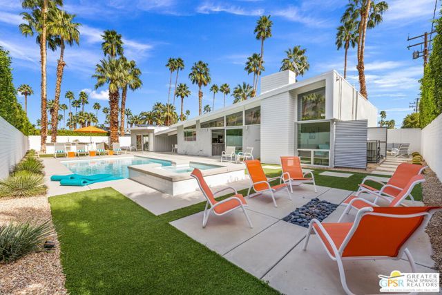 1877 S Navajo Drive, Palm Springs, CA 92264