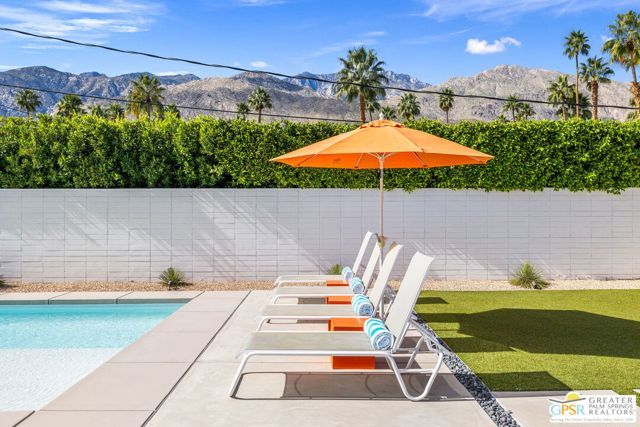 1877 S Navajo Drive, Palm Springs, CA 92264