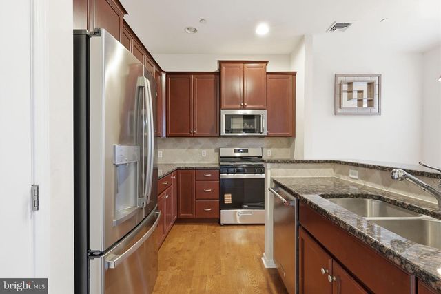 556 CARSON TER, Huntingdon Valley, PA 19006