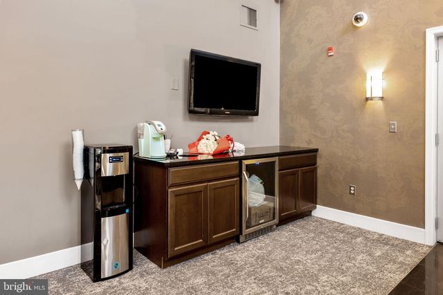 556 CARSON TER, Huntingdon Valley, PA 19006