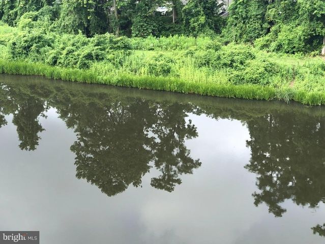 556 CARSON TER, Huntingdon Valley, PA 19006