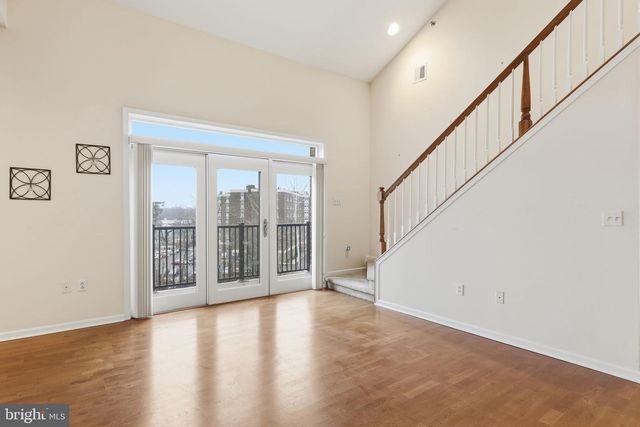 556 CARSON TER, Huntingdon Valley, PA 19006