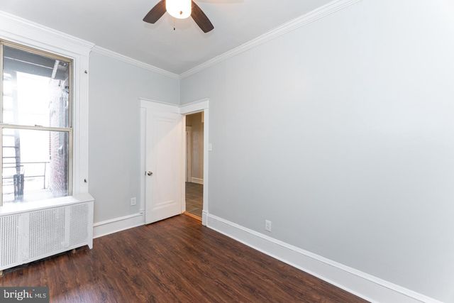5602 N 10TH ST, Philadelphia, PA 19141