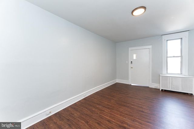 5602 N 10TH ST, Philadelphia, PA 19141