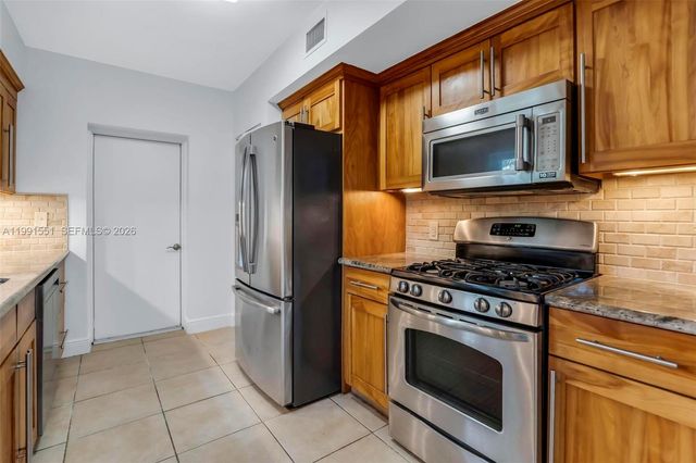 2300 SW 24th St, Miami, FL 33145