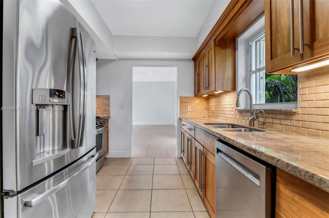 2300 SW 24th St, Miami, FL 33145