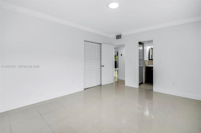 2300 SW 24th St, Miami, FL 33145