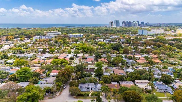 2300 SW 24th St, Miami, FL 33145