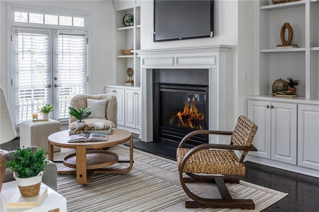 929 Canterbury Lane NE, Atlanta, GA 30324