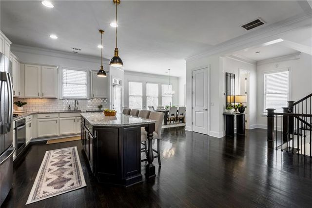 929 Canterbury Lane NE, Atlanta, GA 30324