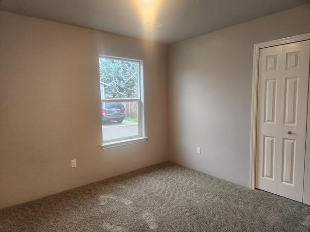 7629 Calaveras Street, White City, OR 97503