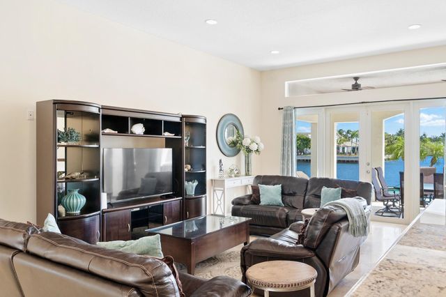 3219 Karen Drive, Delray Beach, FL 33483