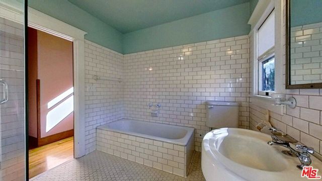 216 Mount Washington Drive, Los Angeles, CA 90065