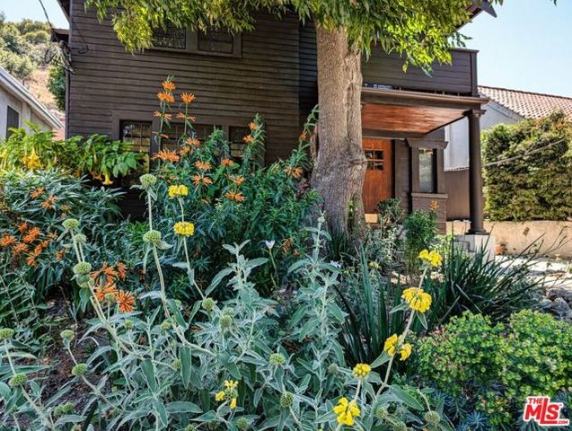 216 Mount Washington Drive, Los Angeles, CA 90065