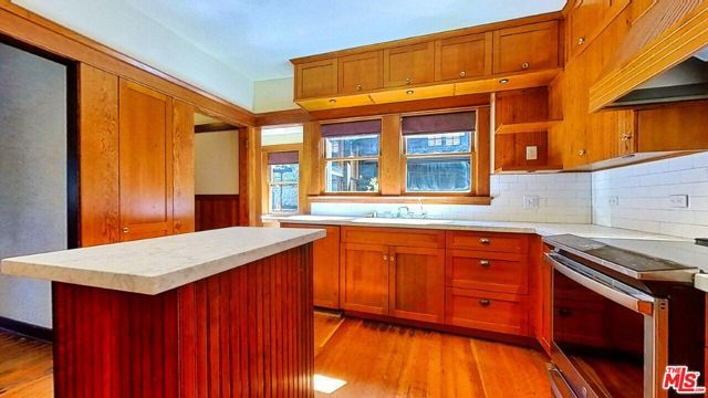 216 Mount Washington Drive, Los Angeles, CA 90065