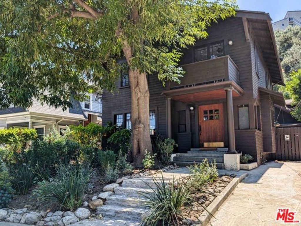 216 Mount Washington Drive, Los Angeles, CA 90065