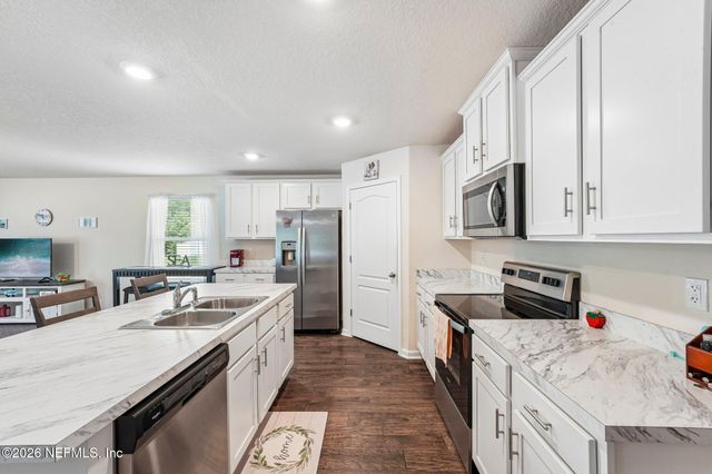 2486 OAK STREAM Drive, Green Cove Springs, FL 32043